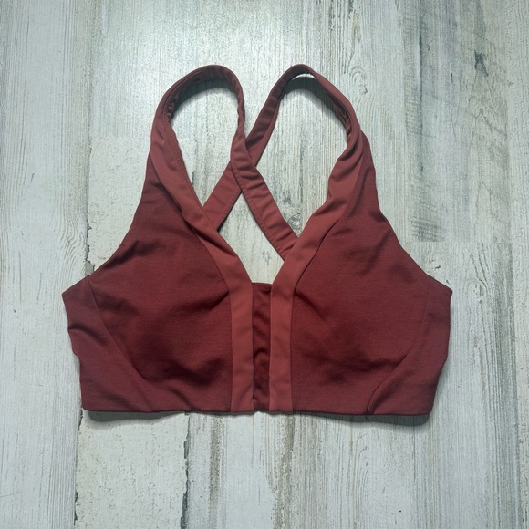 Athleta x Allyson Felix Sports Bra Size Medium - Picture 2 of 6
